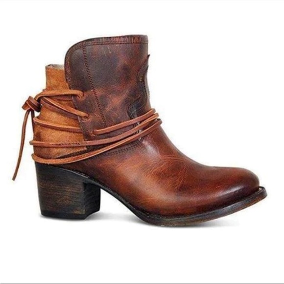 FREEBIRD BY STEVEN Casey Ankle Boots - Picture 2 of 4